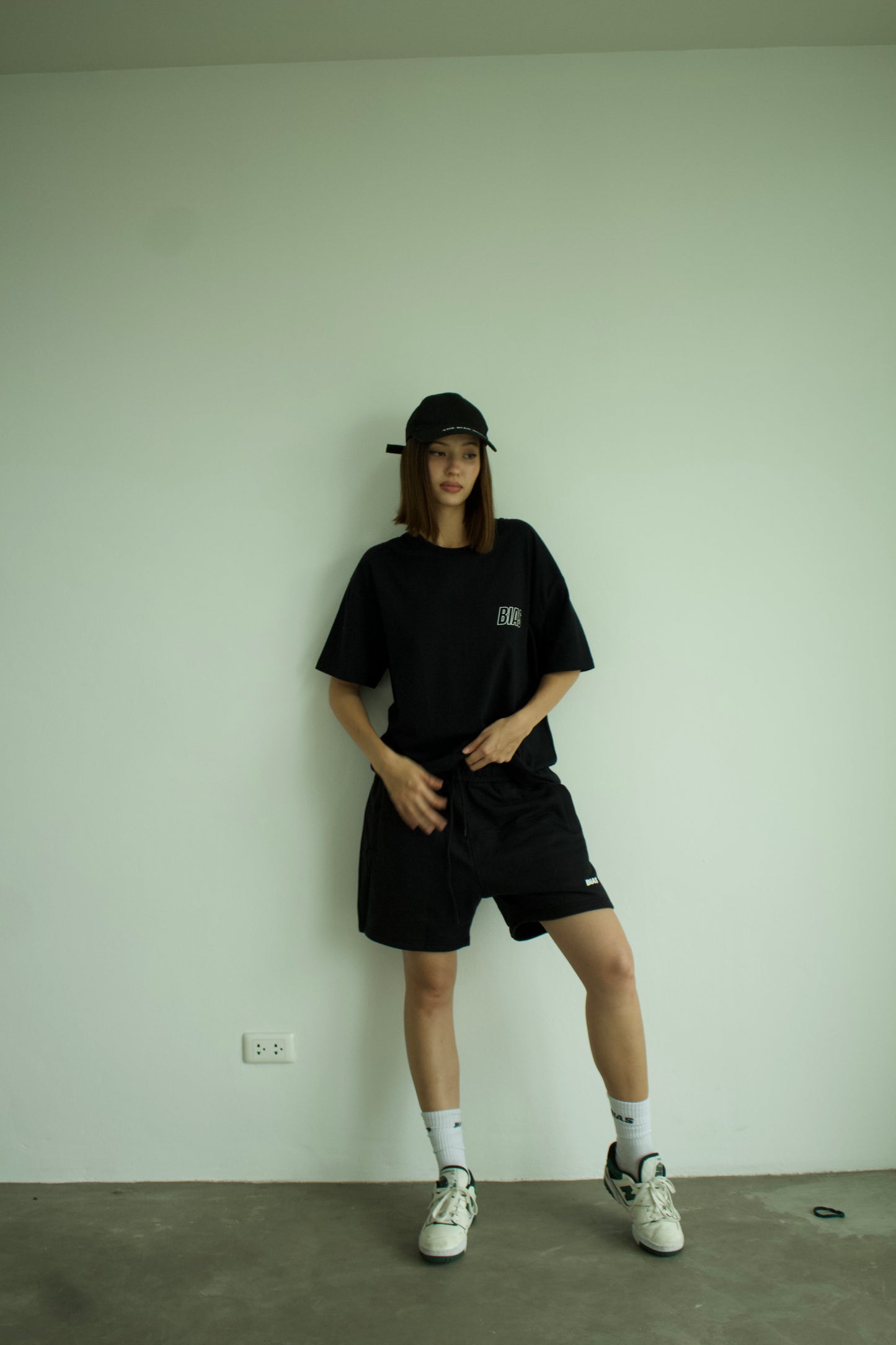 BIAS HOLLOW TEE